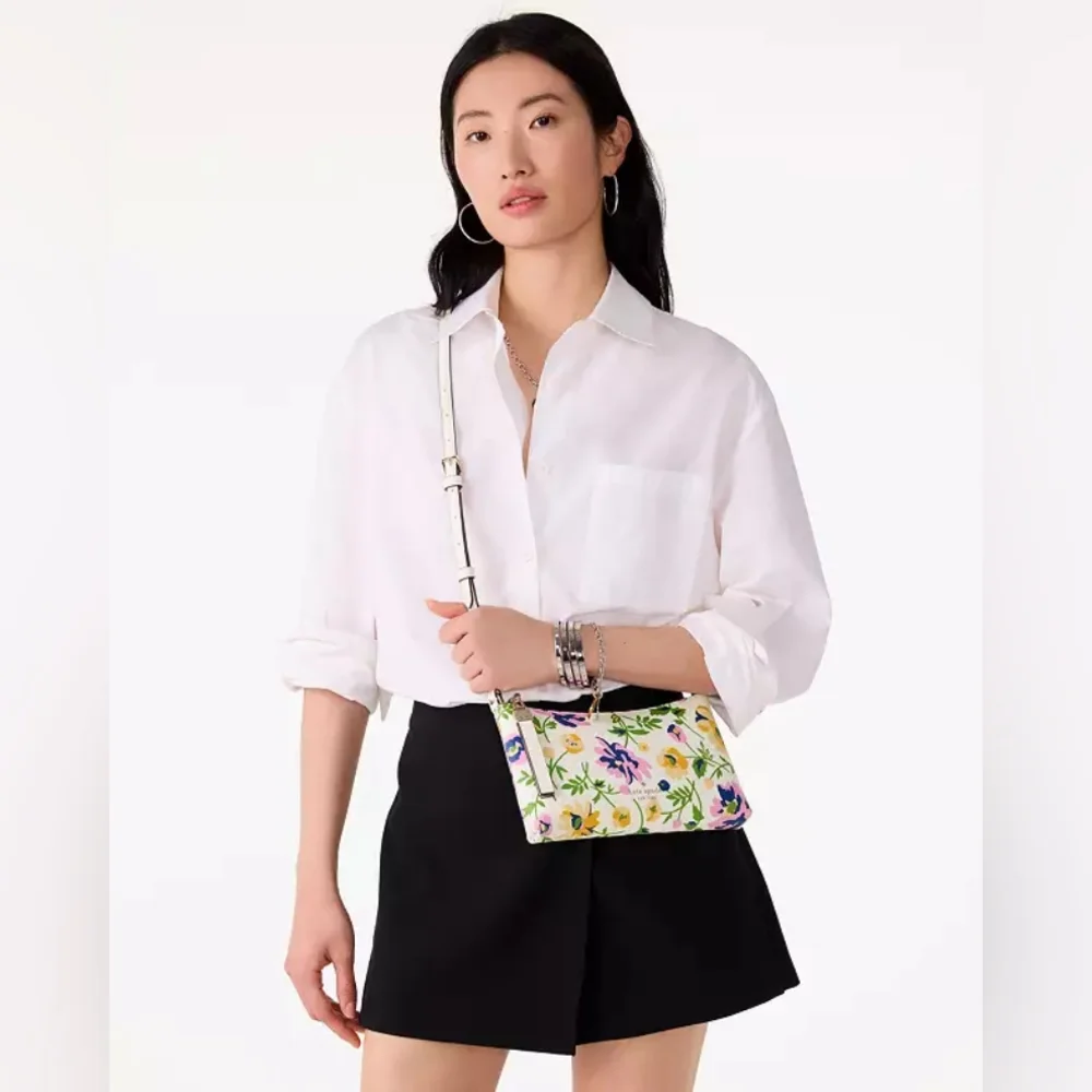🎉Host Pick🎉🪻KATE SPADE SADIE Printed Small Crossbody 🪻 - Picture 3 of 9